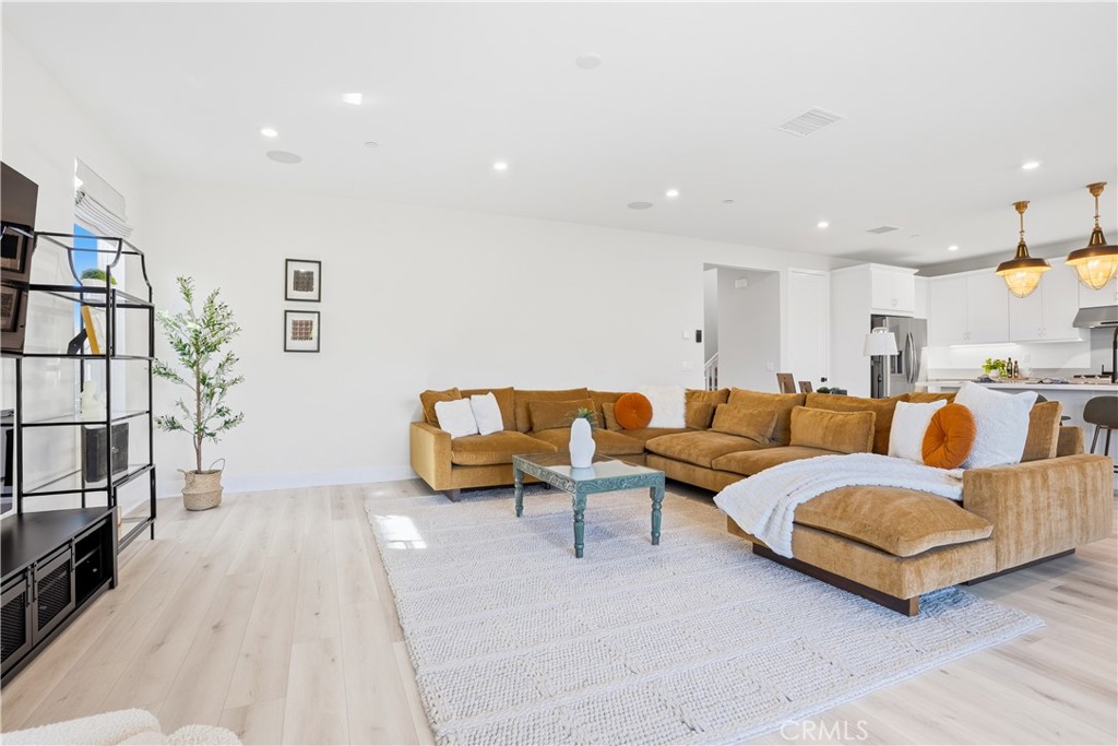 Dahlia (DHLA) - Residential