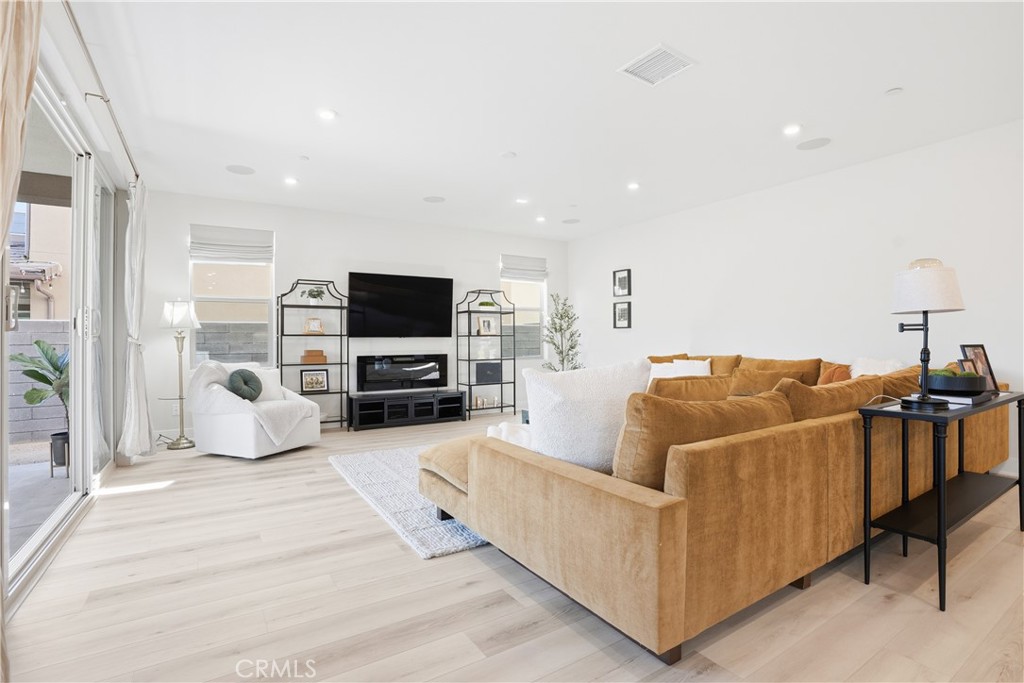 Dahlia (DHLA) - Residential