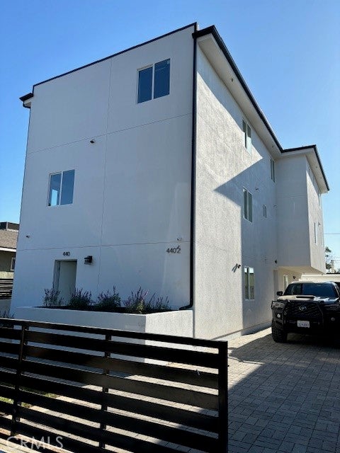 440 N Bernal
