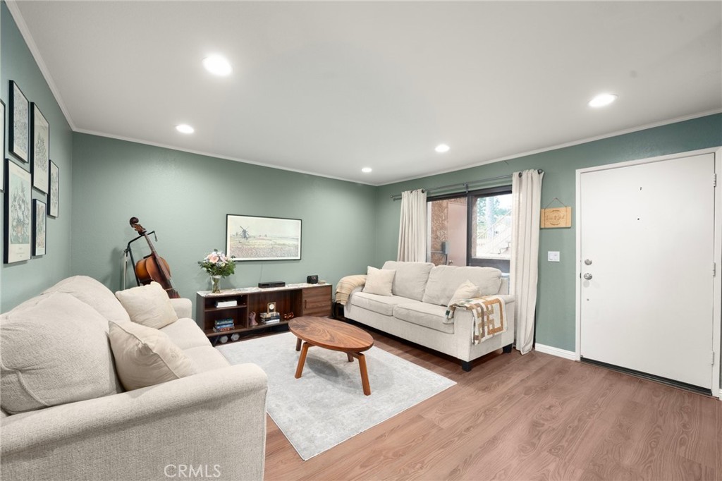 4161 Hathaway Avenue 46