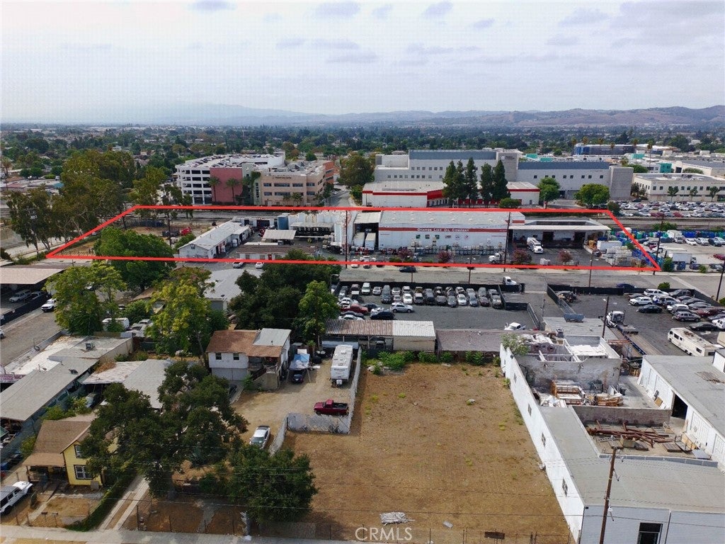 404 480 E Commercial Street