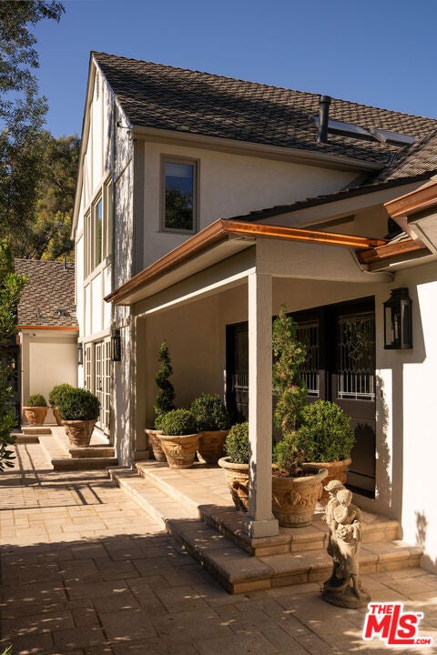 1004 N Bundy Drive