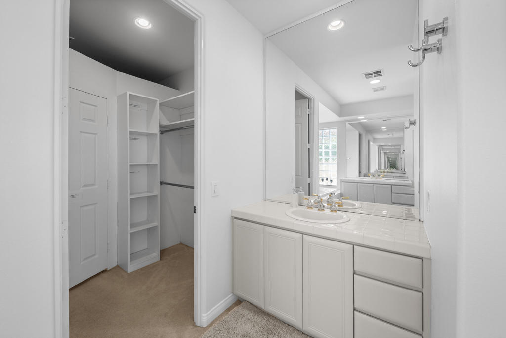 La Quinta Fairways - Residential Lease