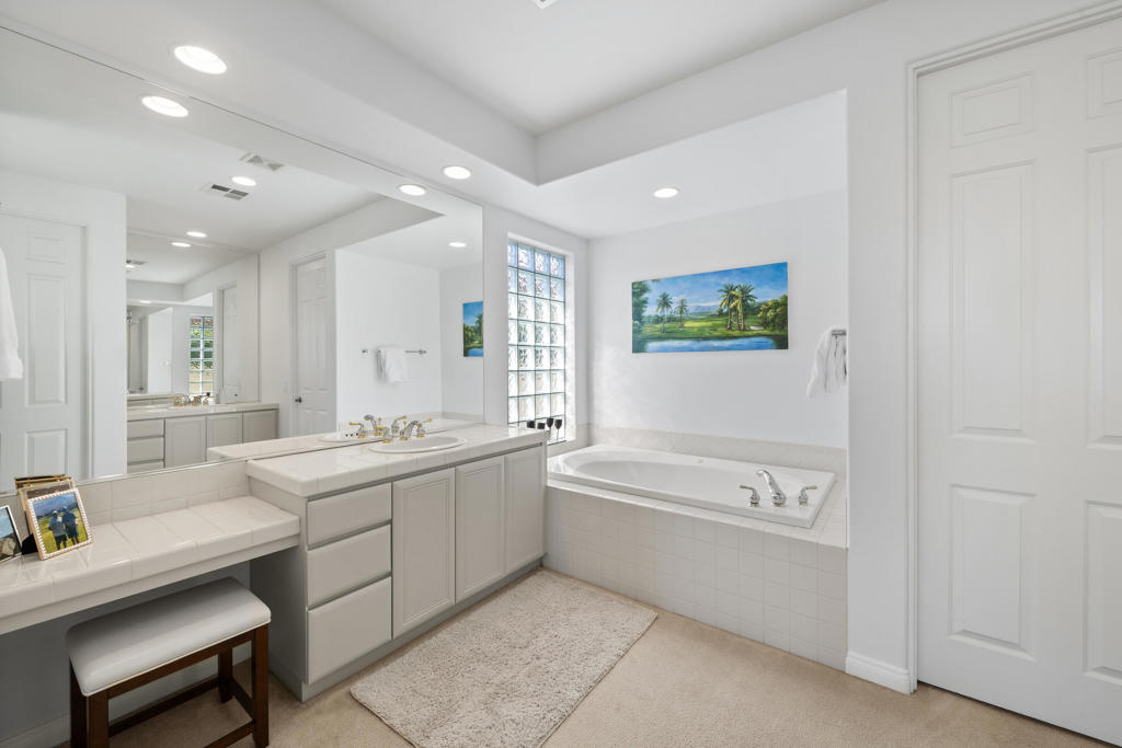 La Quinta Fairways - Residential Lease