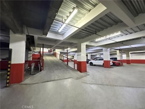 Tiny photo for 312 W 5th Street #1121, Los Angeles, CA 90013 (MLS # SB25233627)