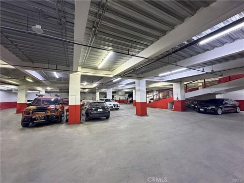 Tiny photo for 312 W 5th Street #1121, Los Angeles, CA 90013 (MLS # SB25233627)