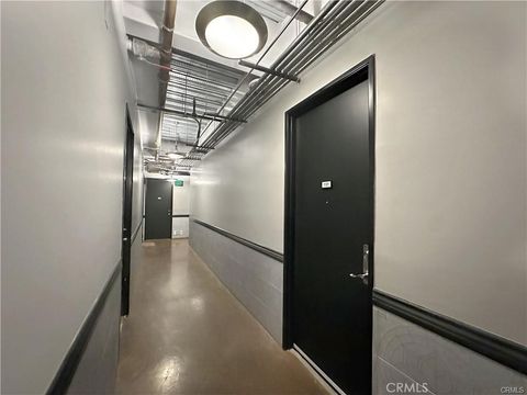 Tiny photo for 312 W 5th Street #1121, Los Angeles, CA 90013 (MLS # SB25233627)