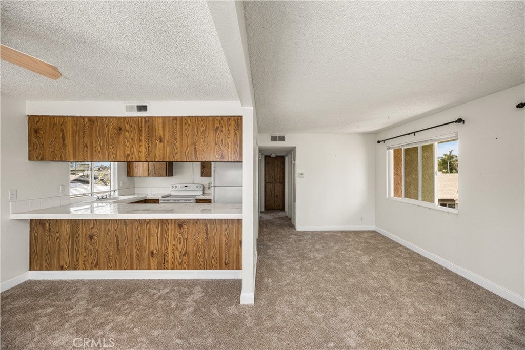 17041 B Lane, Huntington Beach CA 92647 - Photo 29