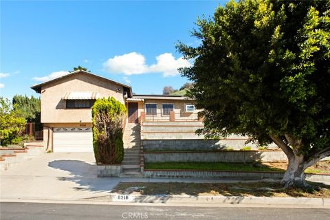Photo of 8216 Glencrest, Sun Valley, CA 91352 (MLS # CV25249395)