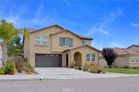 Photo of 19435 Maldonado Place, Saugus, CA 91350 (MLS # SR26102192)