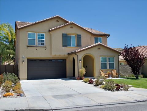 Photo of 19435 Maldonado PL, Saugus, CA 91350 (MLS # SR26102192)