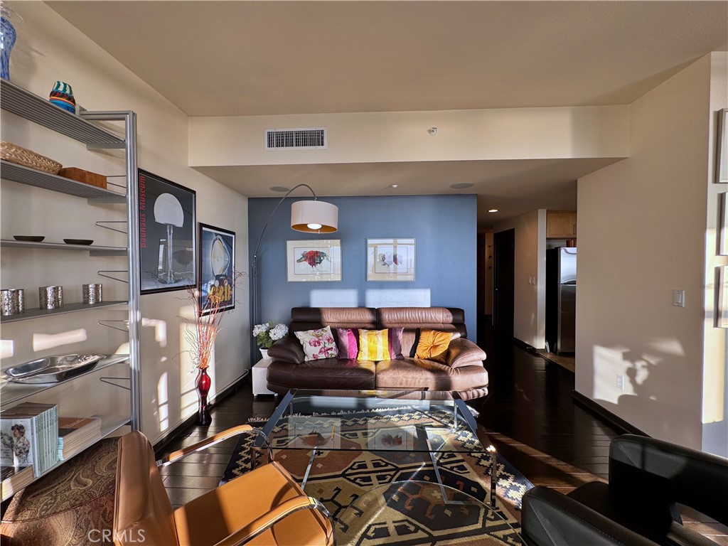 Downtown (DT) - Residential Lease