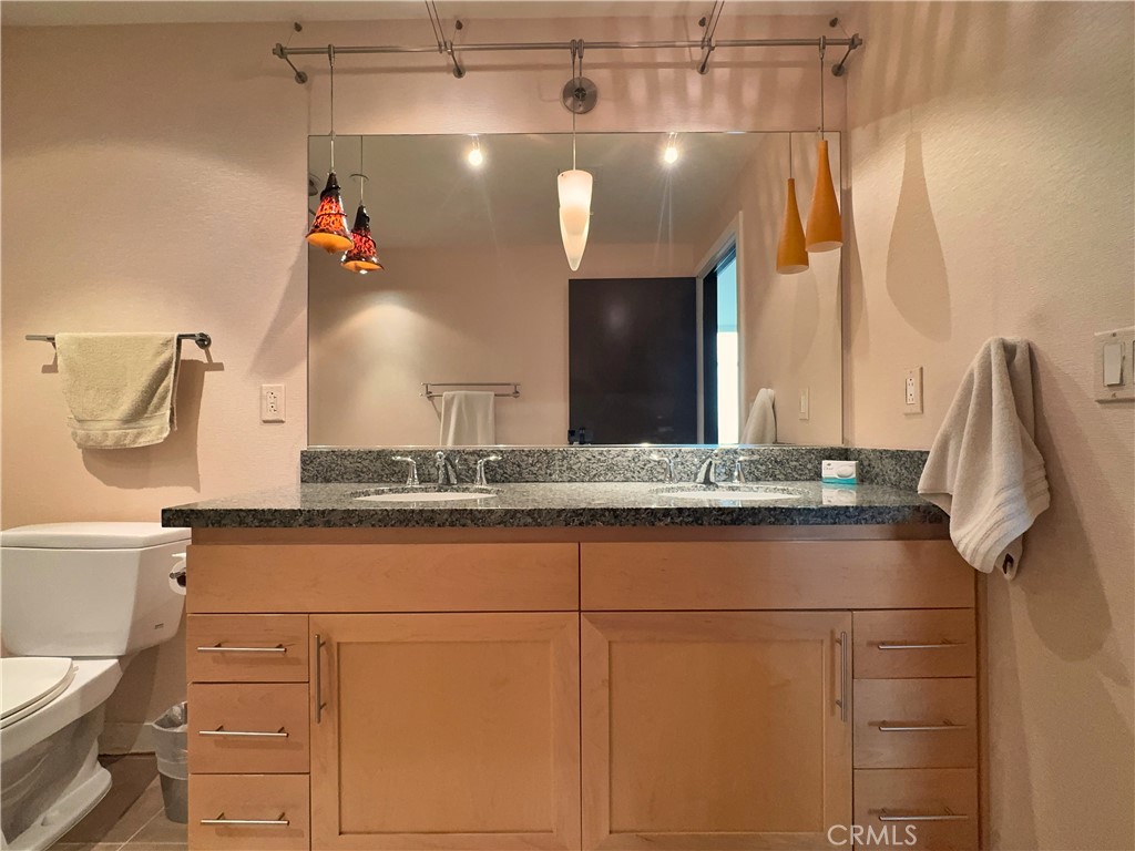 Downtown (DT) - Residential Lease