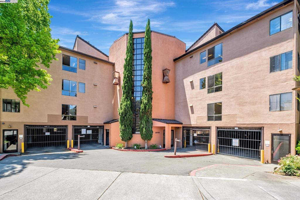 MONTE MERANO - Residential