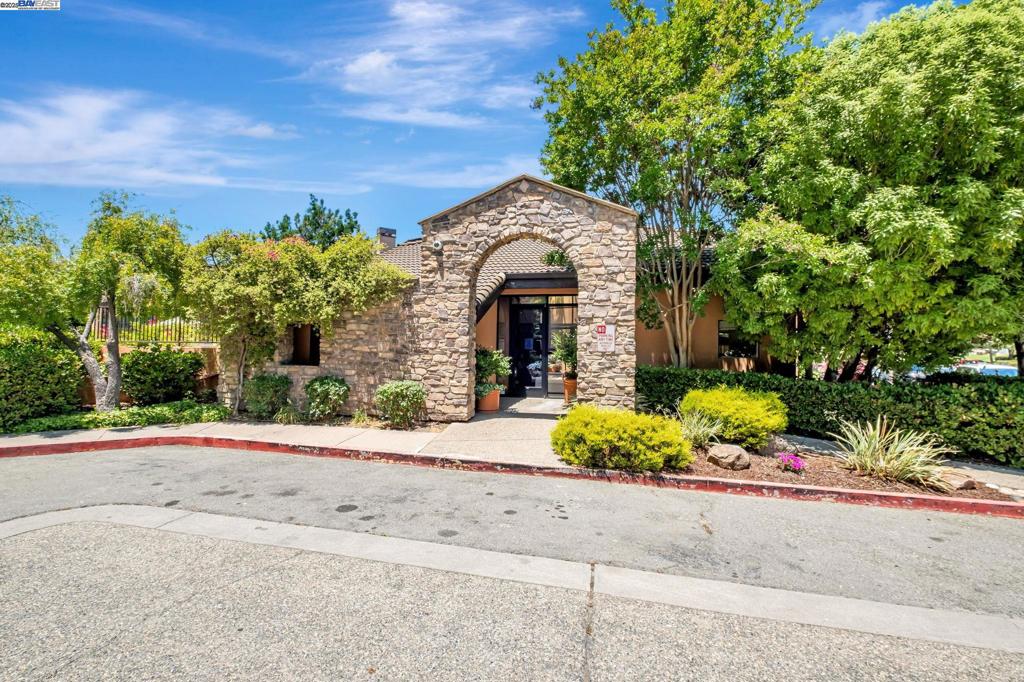 MONTE MERANO - Residential