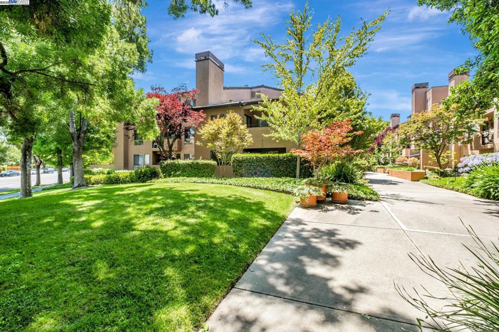 MONTE MERANO - Residential