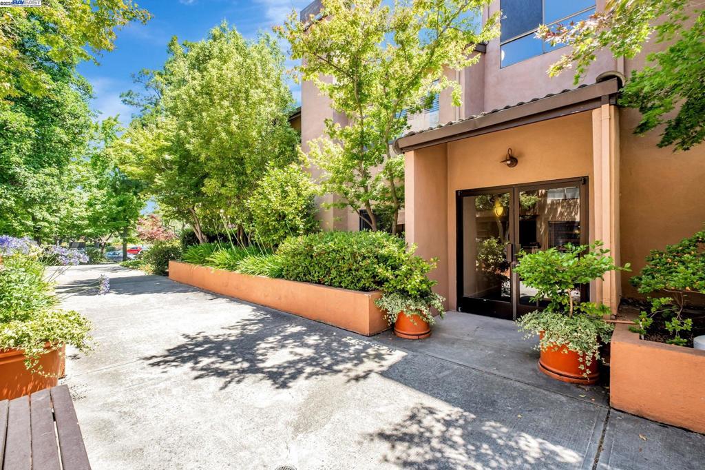 MONTE MERANO - Residential