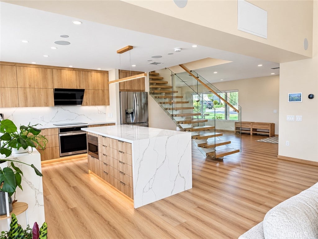 29254 Deep Shadow Drive