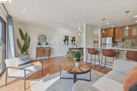 Photo of 5 Embarcadero #126, Oakland, CA 94607 (MLS # 41149073)