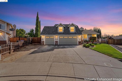 Photo of 611 Woodbury Pl Pl, Oakley, CA 94561 (MLS # 41148025)