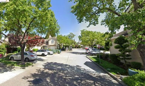 Photo of 20647 Maria Ct Ct, Castro Valley, CA 94546 (MLS # 41131609)