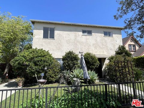 Photo of 1925 Euclid Street, Santa Monica, CA 90404 (MLS # 25518647)