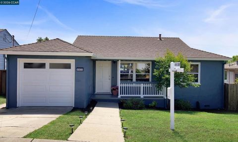 Photo of 4835 Kathleen Ave Ave, Castro Valley, CA 94546 (MLS # 41131276)