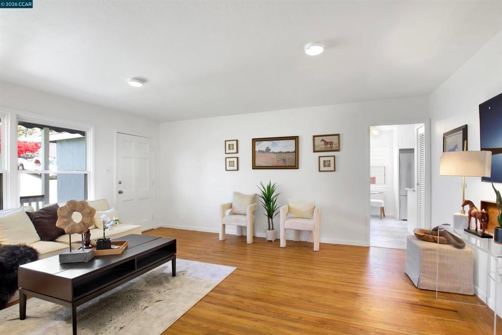 Photo of 4835 Kathleen Ave Ave, Castro Valley, CA 94546 (MLS # 41131276)