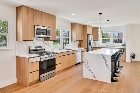Photo of 23635 Marylee st St, Woodland Hills, CA 91367 (MLS # SR26200686)