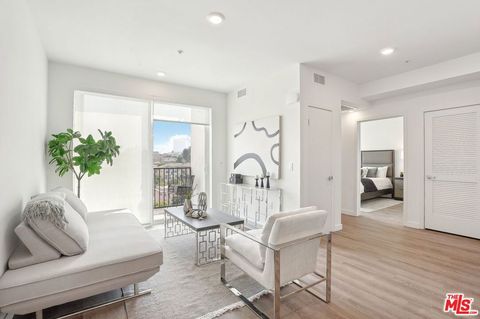 Photo of 222 N Alvarado St #208, Los Angeles, CA 90026 (MLS # 25551125)