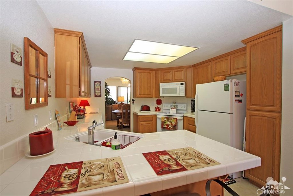 Oasis Country Club - Residential