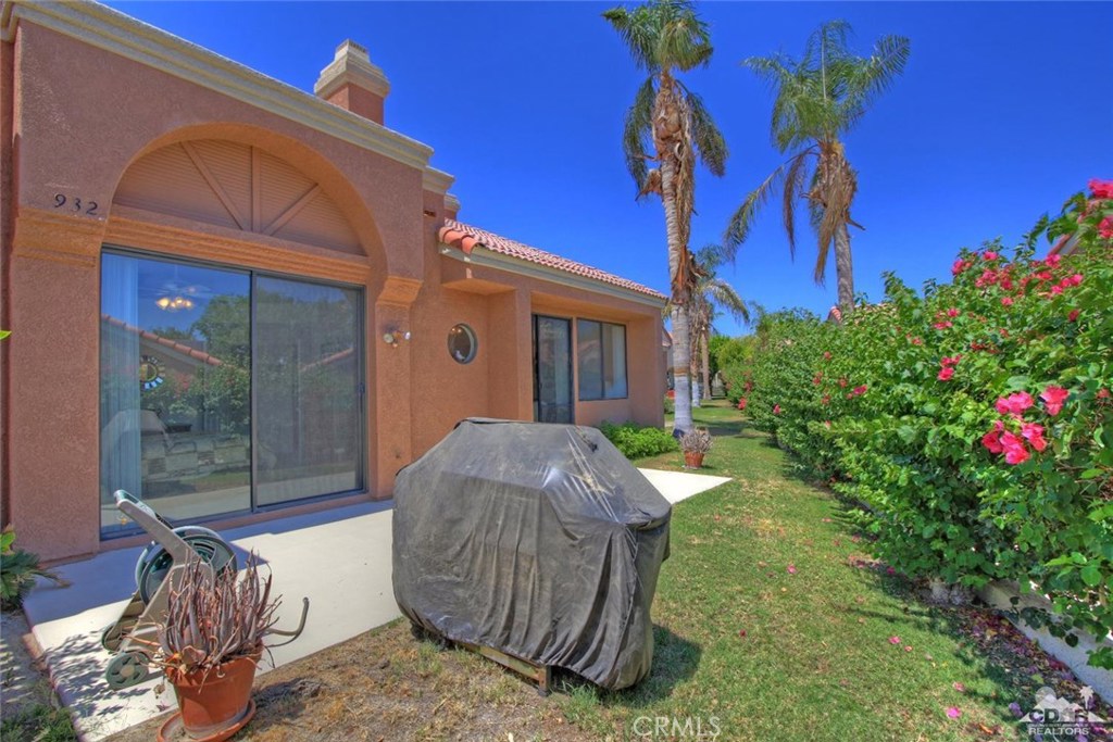 Oasis Country Club - Residential