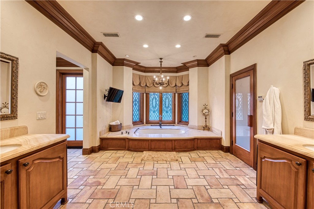 Los Ranchos Estates (LRE) - Residential