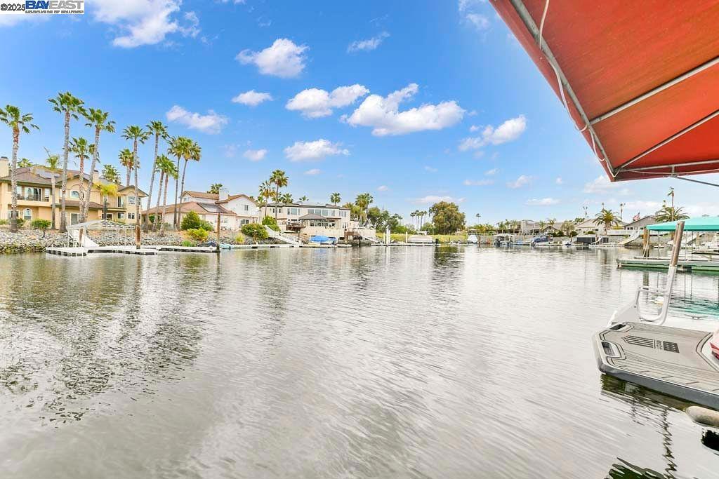 DELTA WATERFRONT ACCESS - Residential