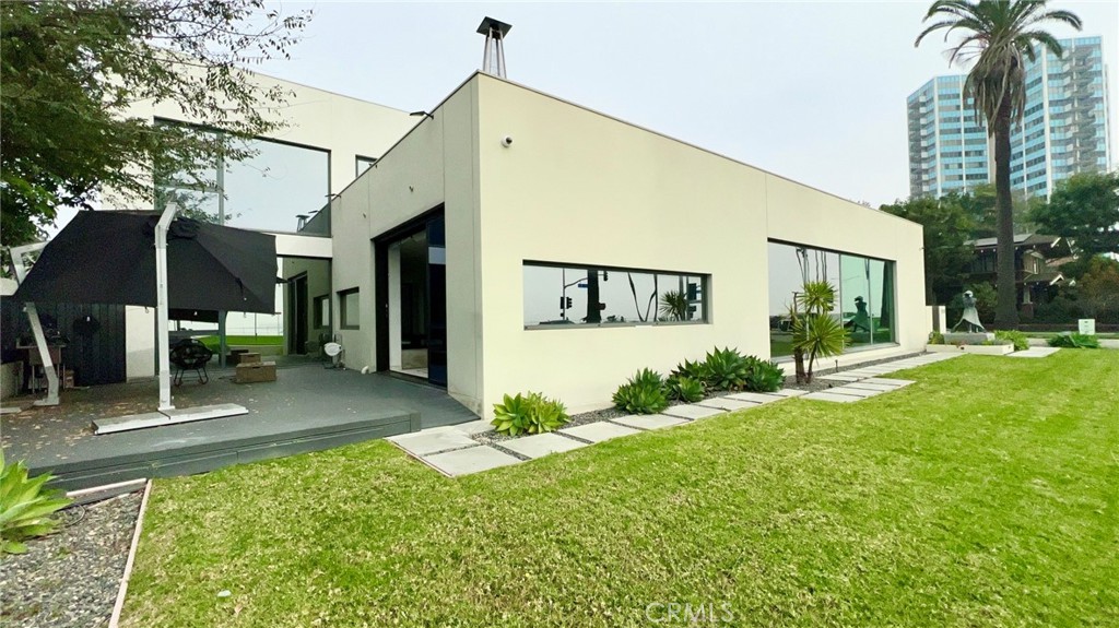 2767 E. Ocean Boulevard