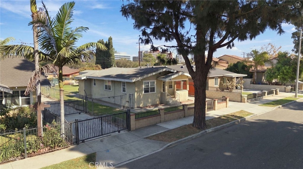 1019 W Pine Street