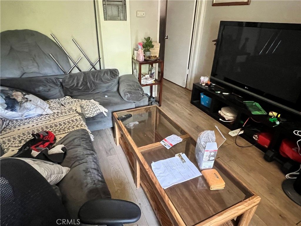 listing image 130724082147448002600