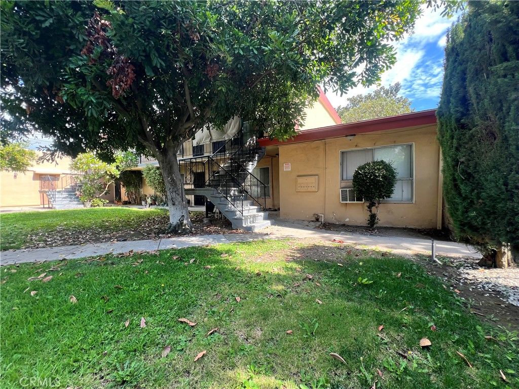 listing image 130726944408435902202