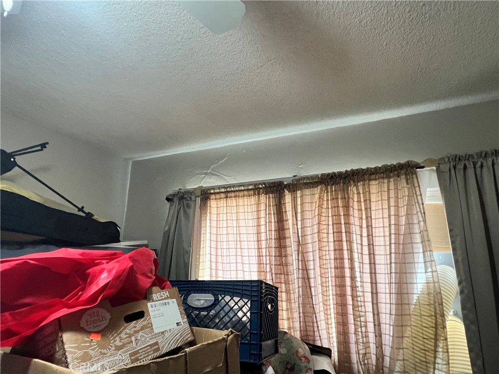 listing image 130729625470709440163