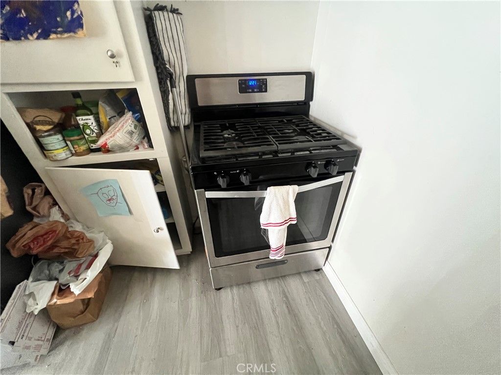 listing image 130725055908643741657