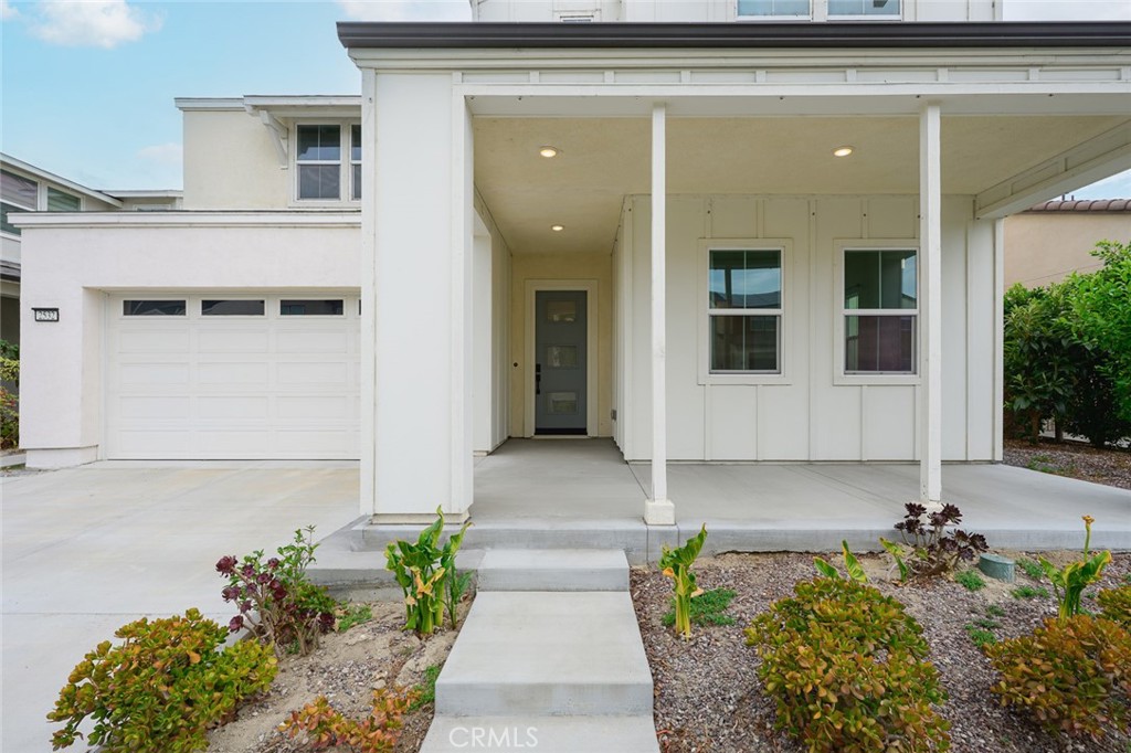2532 E Harper