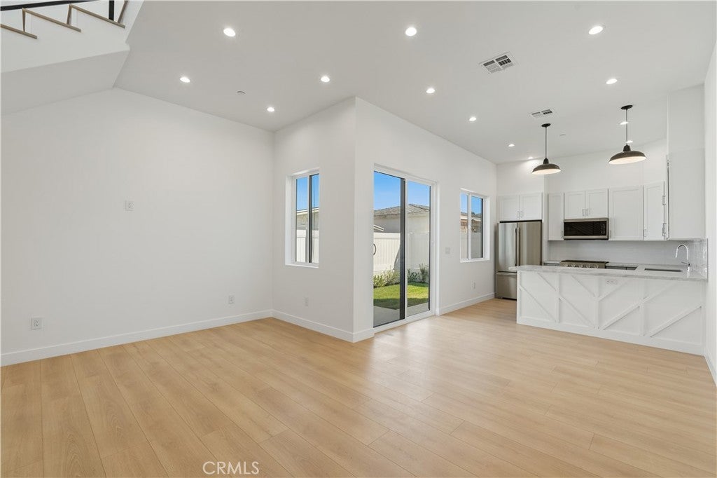 Properties 4 15634 Sombra Avenue B