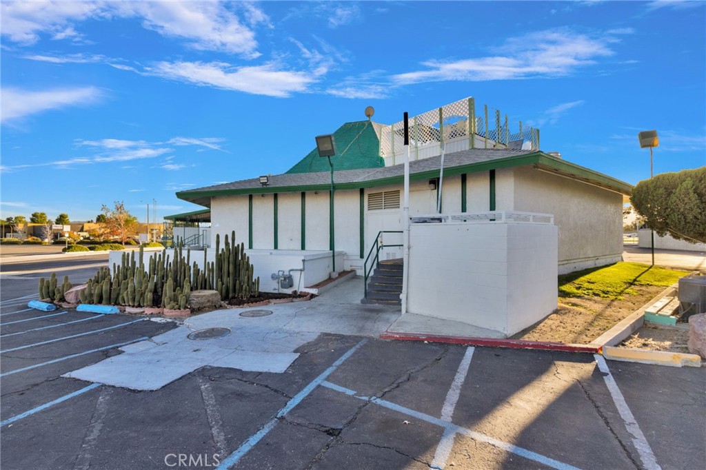 14096 Green Tree Boulevard