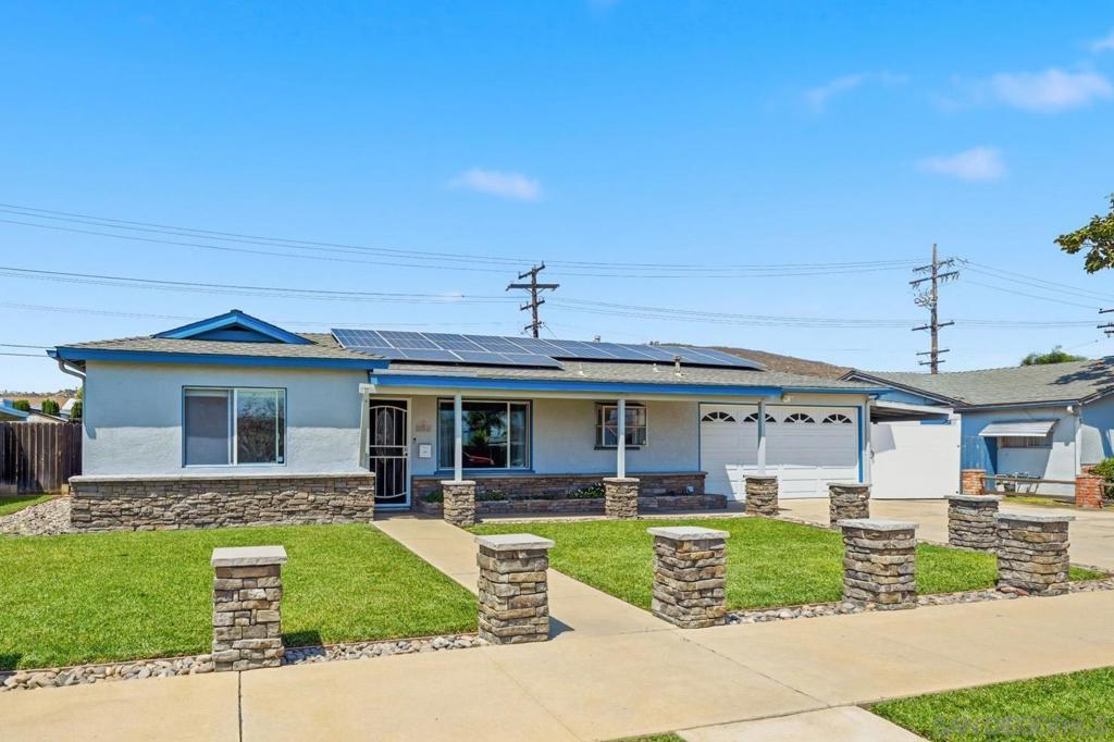 936 Spinel Ave