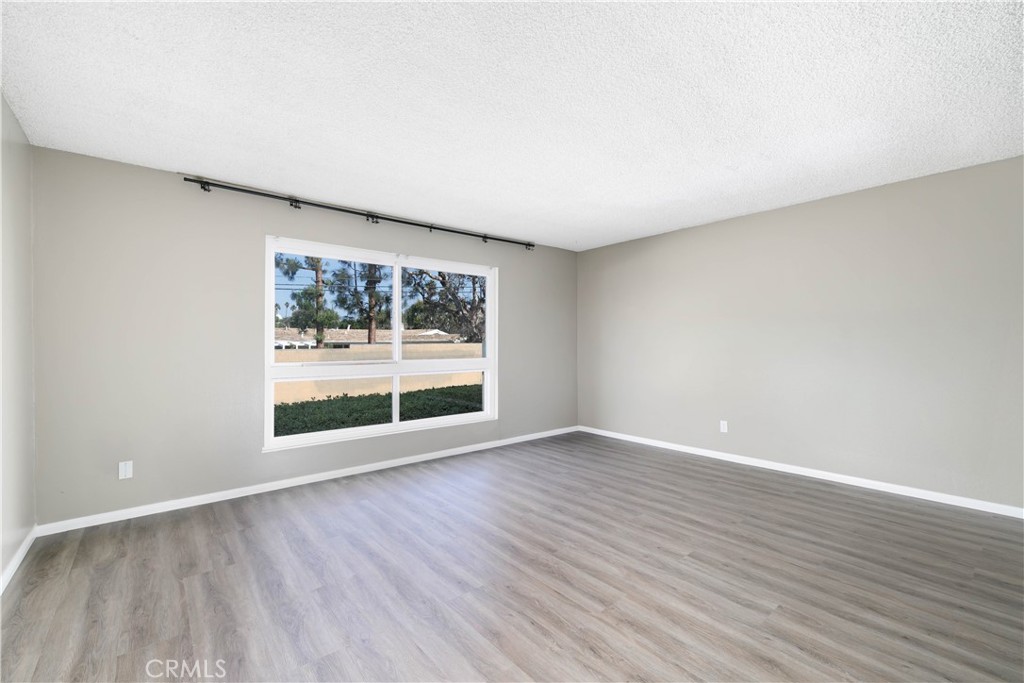 This charming one-level studio offers a perfect blend of comfort and convenience. Ideal for a single professional of college student. The open concept layout is filled with natural light, highlighting the spacious living area and sleek finishes throughout. The recently renovated bathroom features contemporary fixtures, updated tile, and a clean, modern design. Enjoy the ease of low-maintenance living with everything you need in one efficient space. located in a well-maintained community close to the shops, restaurants and public transportation, this studio provides both style and accessibility for today's busy lifestyle.