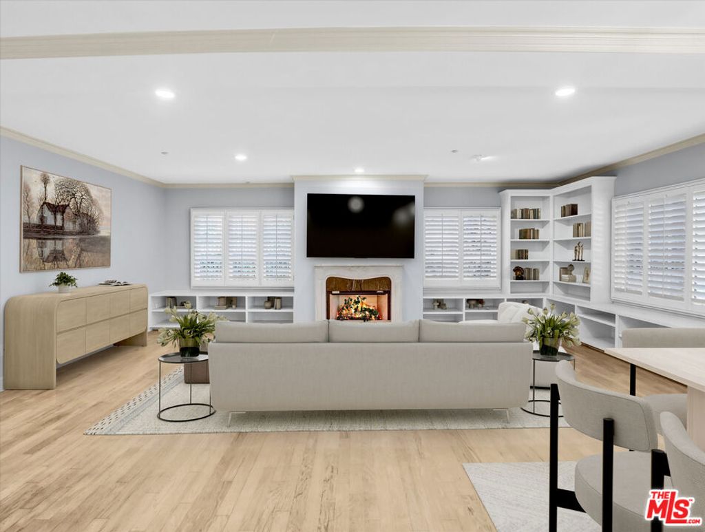 Photo of 277 S Spalding Drive #102, Beverly Hills, CA 90212 (MLS # 26671657)