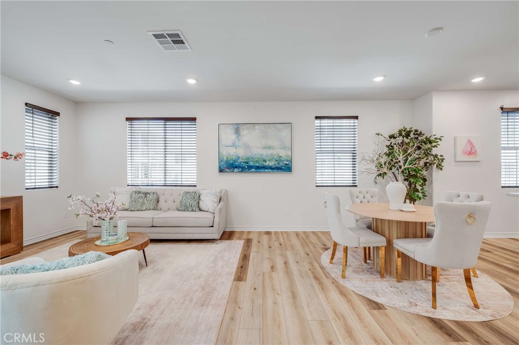 1404 Wingfoot