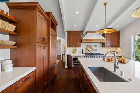 Tiny photo for 60 Tarry Ln Ln, Orinda, CA 94563 (MLS # 41142231)