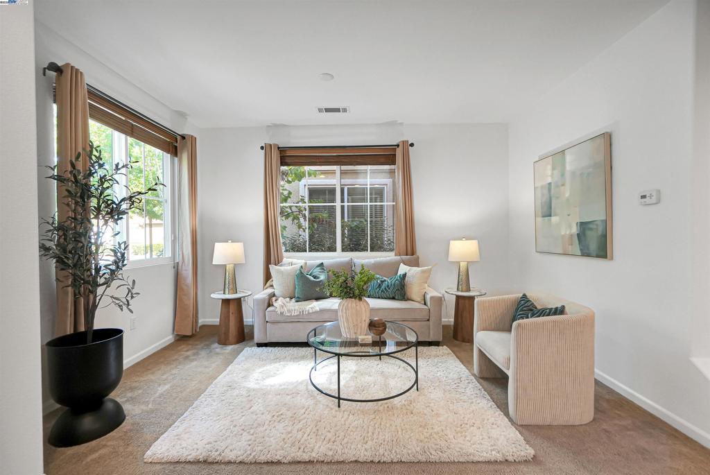 HAYWARD - Residential
