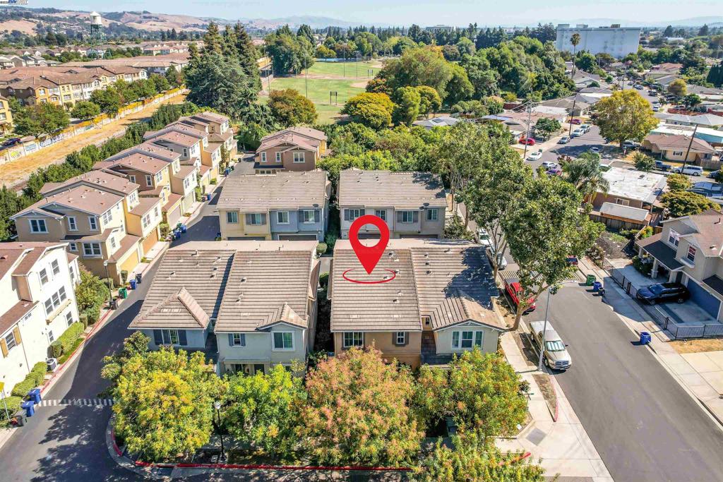 HAYWARD - Residential